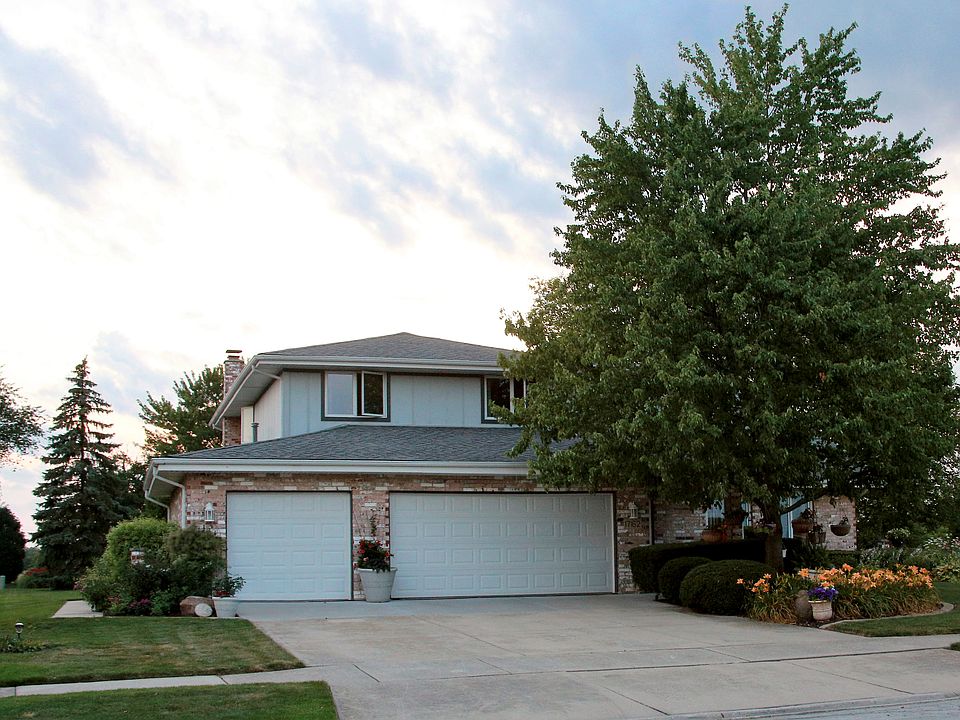 1st image of 17162 Brushwood Ln