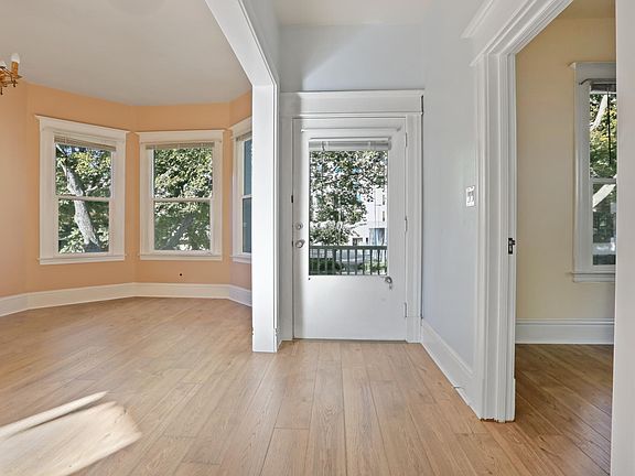 4th image of 422 South St