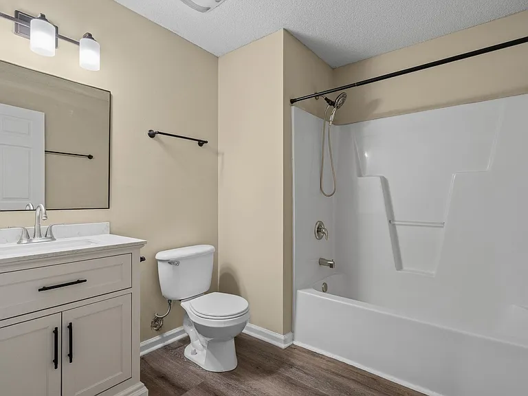 3687 Claypond Rd #D — Photo 43