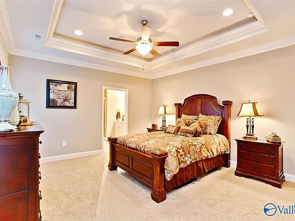 4th image of 13 Moore Farm Cir NW #13
