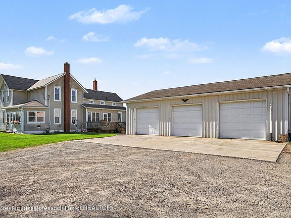 2nd image of 9682 Mount Hope Rd