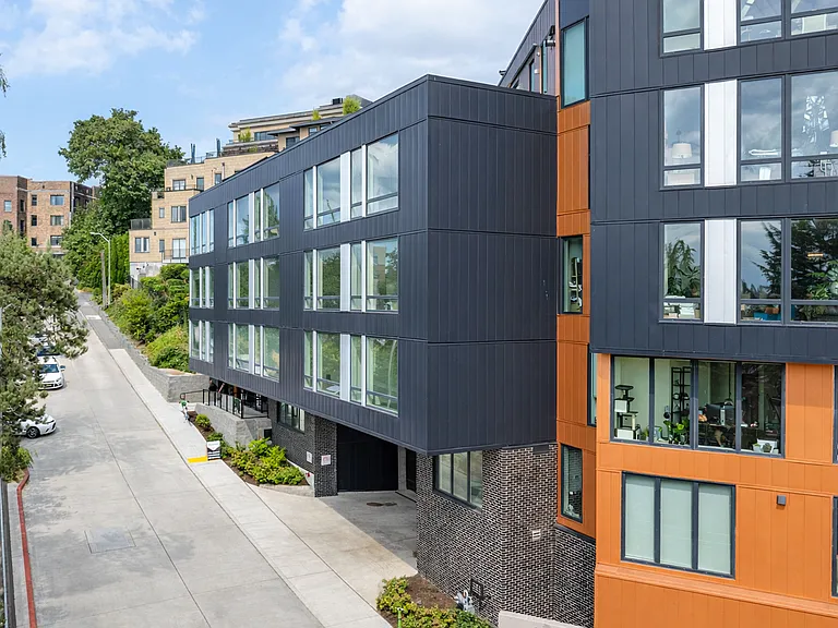 Bell View Apartments — Photo 70