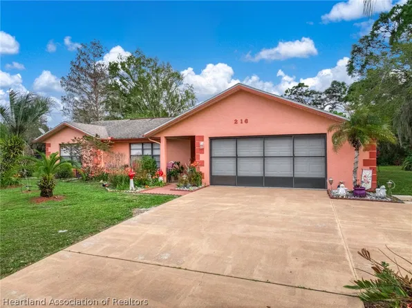 216 Robinhood Ter, Sebring, FL 33876