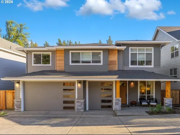 15991 SE Cherry Blossom Way, Clackamas, OR 97015