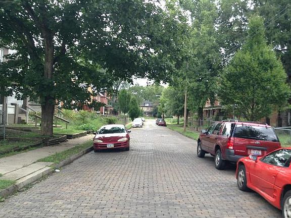 3rd image of 401-403 Stoddart Ave