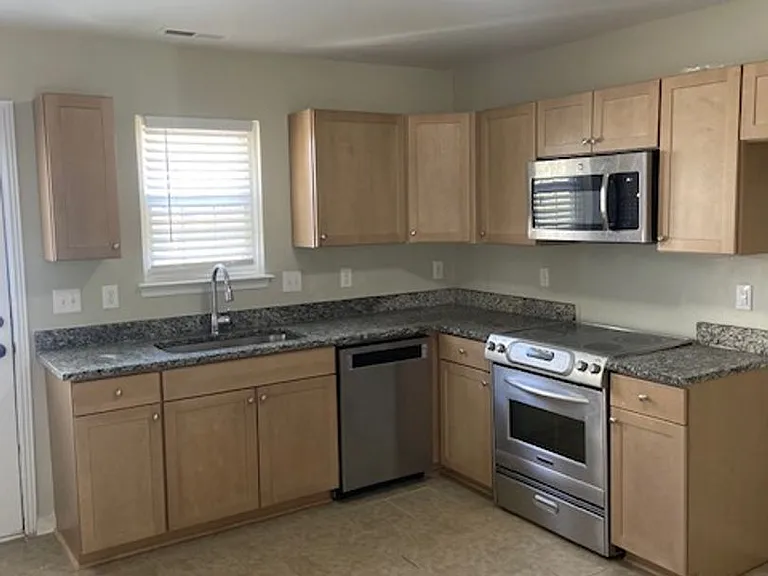5176 Brooktree Dr — Photo 5