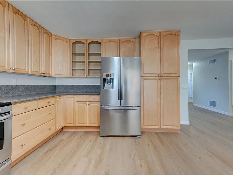 11370 Travis Pl — Photo 8