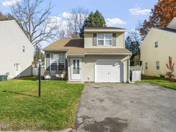 13 Weathercrest Drive, Schenectady, NY 12302