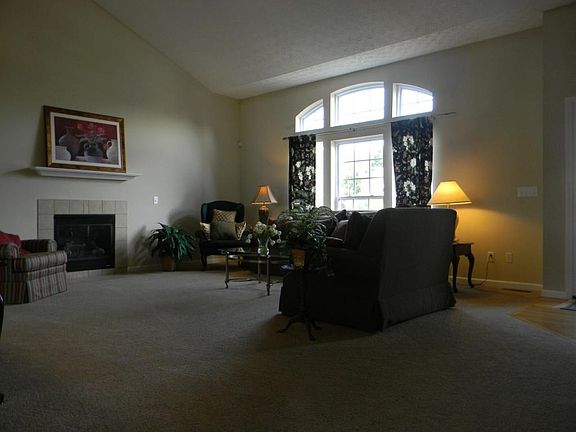 5th image of 4949 Demorest Dr