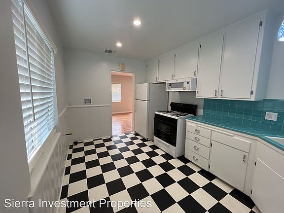 5th image of 4056 Edenhurst Ave