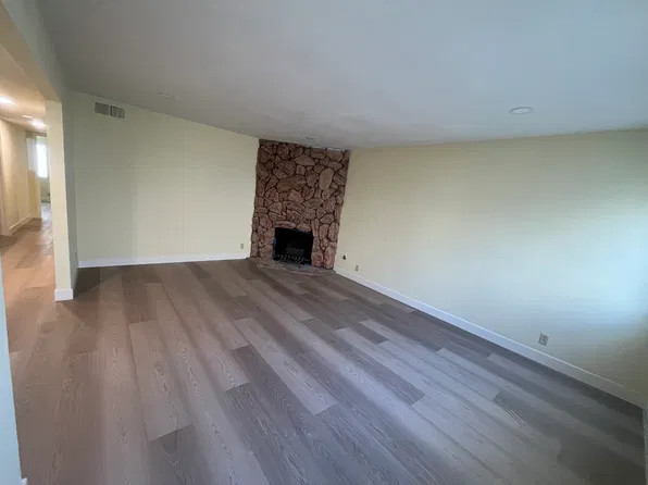 1031 Clyde Ave APT 804, Santa Clara, CA 95054