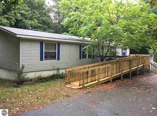 7133 Burr St, Benzonia, MI 49616