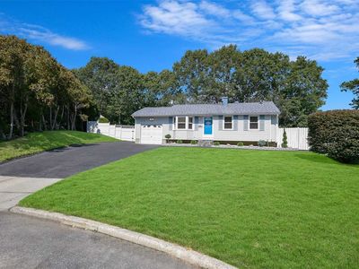 64 Fawn Ct, South Setauket, NY, 11720