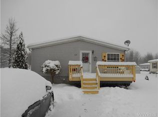 60 Rainbow Park, Ransomville, NY 14131