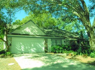 827 Sunridge Point Dr, Seffner, FL 33584