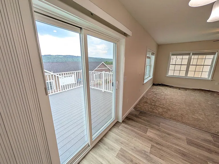 75 Ivan Dr #8 — Photo 10