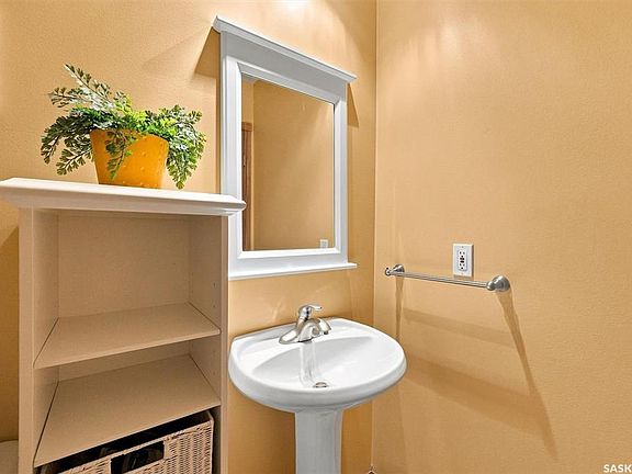 4th image of UNIT Crescent-211 David Knight CRESCENT
