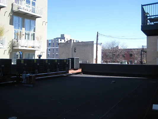 Rented by Metro Prop NY Corp | media 12