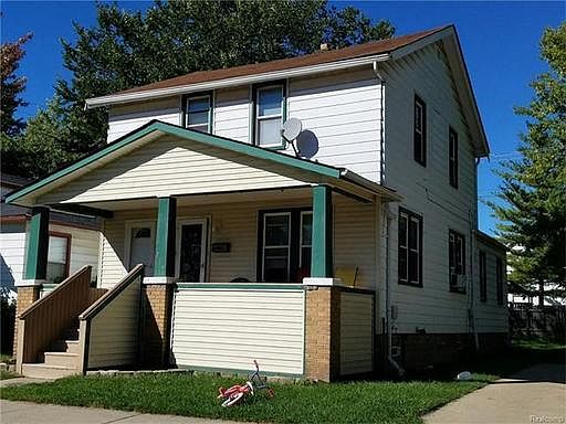1st image of 784 Park Ave