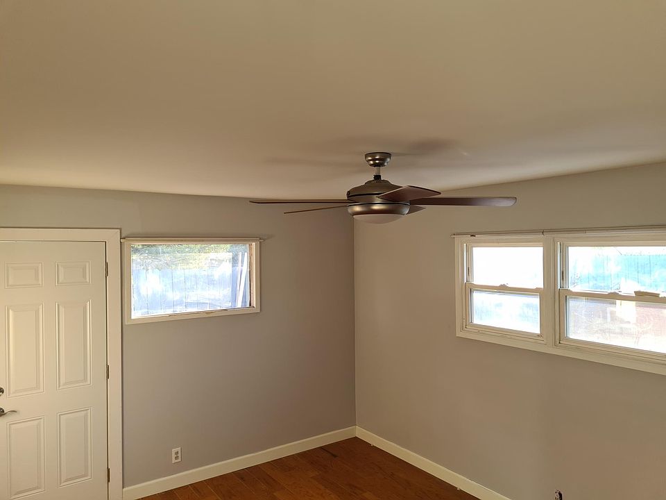 1st image of 2933 Lancer Ave