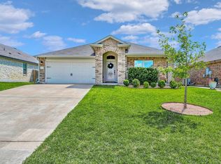 3200 Keathley Dr, Lorena, TX 76655