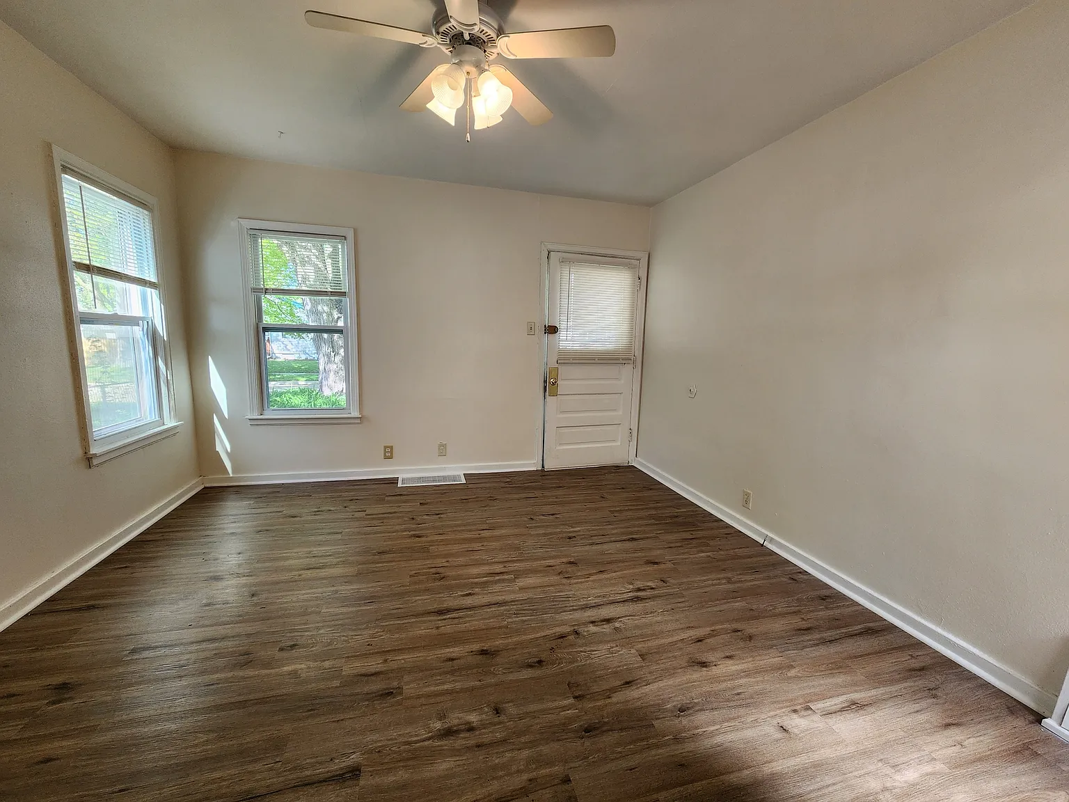 615 Kirkwood Avenue - 1 — Photo 3