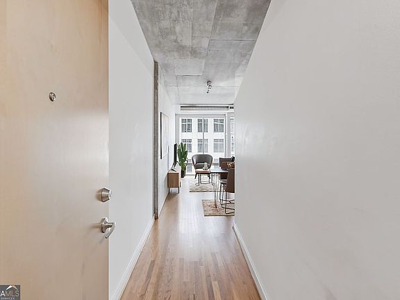2nd image of 943 Peachtree St NE Unit 707
