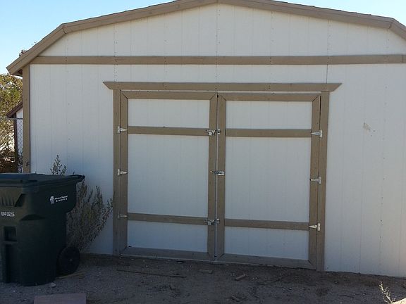4th image of 15863 Mojave St