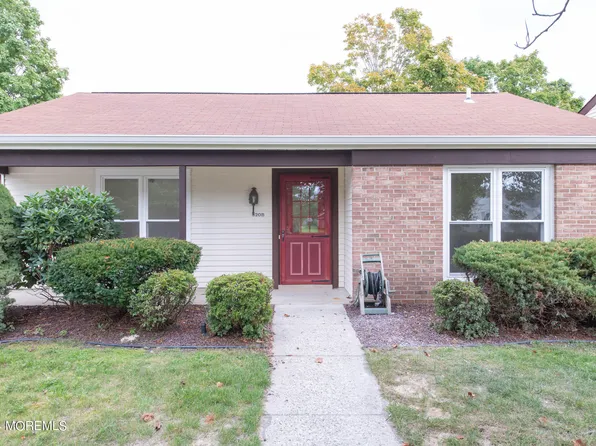 820B Liverpool Circle, Manchester, NJ 08759