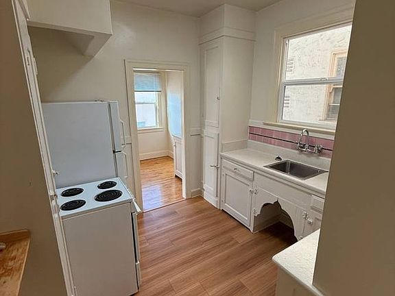 5th image of 2533 Durant Ave #2