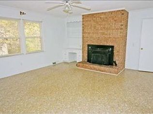 107 Woodcliff Ct, Simpsonville, SC 29681