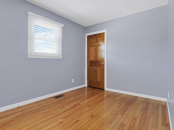 5th image of 238 N Company St