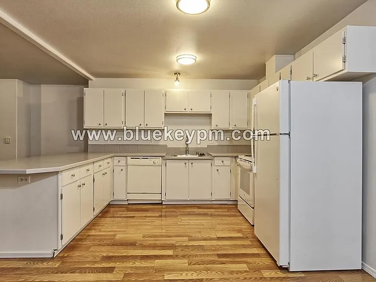 5313 NE 66th Ave #G53 — Photo 8