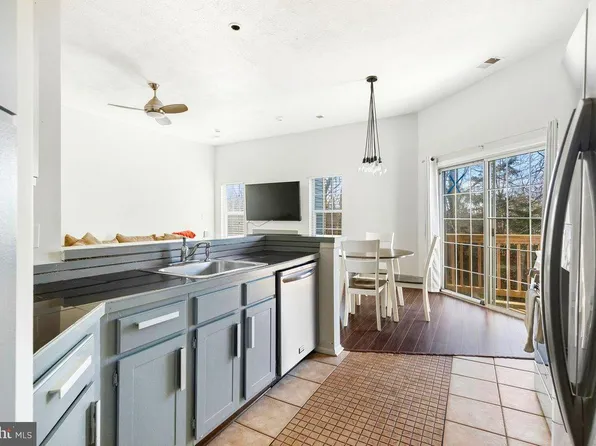 5033 Beech Ct, Monmouth Junction, NJ 08852