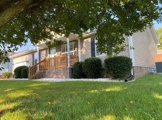 712 Pat Ave, Hopkinsville, KY 42240
