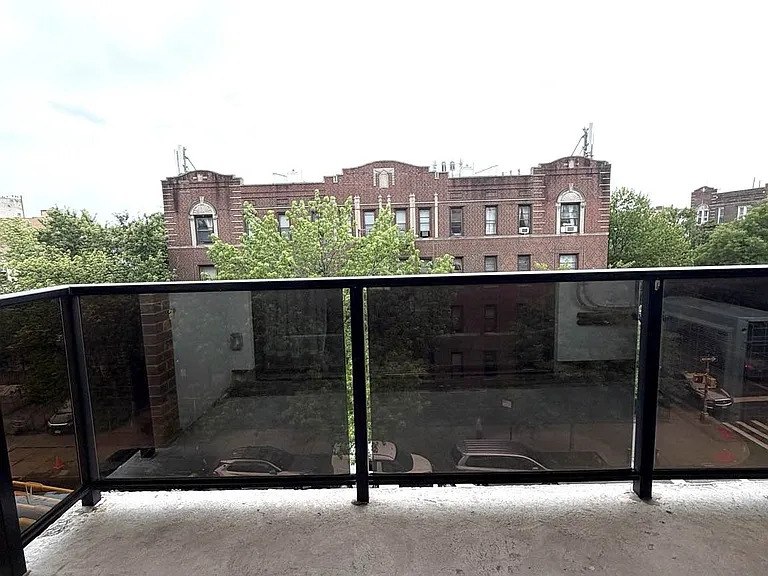 1705 E 17th St #4 — Photo 10