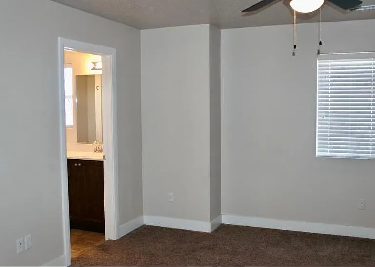 173 E Fiddlers Canyon Rd #60 — Photo 13