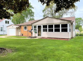 971 Coppens Rd, Green Bay, WI 54303