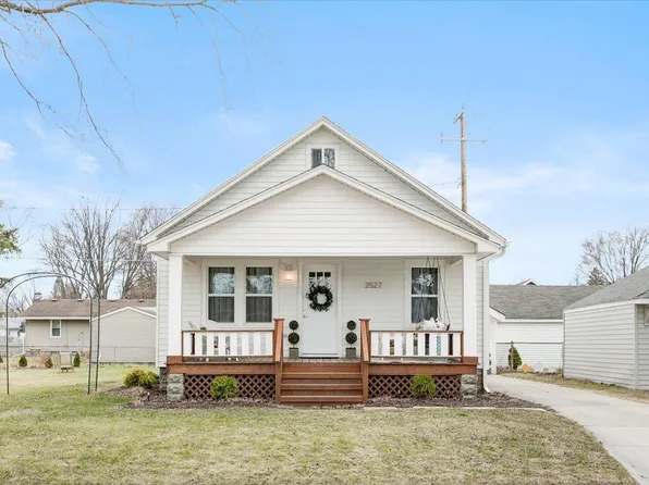 2527 16th Ave, Port Huron, MI 48060
