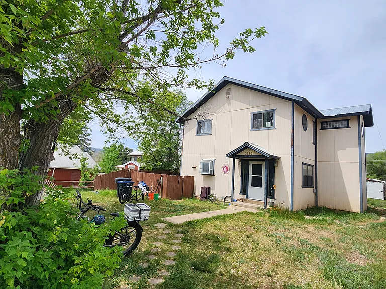 3135 E 7th Ave — Photo 3