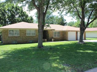 558 N Parallel Dr, Andover, KS 67002