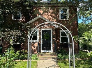 1 Dwight St #1, Watertown, MA 02472