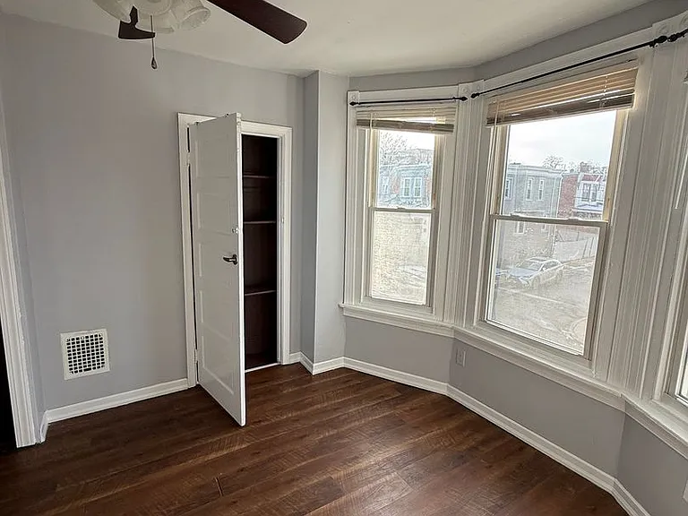 5753 N Beechwood St — Photo 19