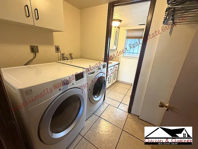 1435 Coronado Dr — Photo 11
