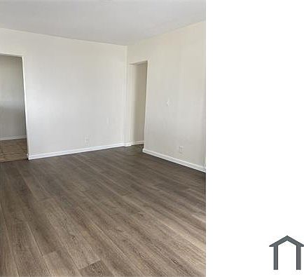 4th image of 2128 W Florence Ave APT 3