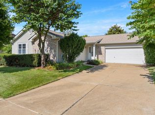 3885 Grand National Dr, Florissant, MO