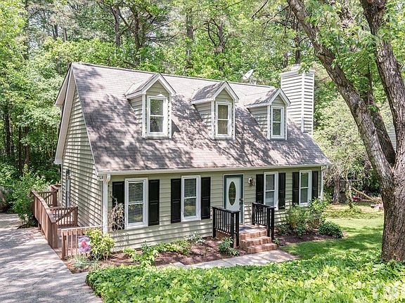 2nd image of 5211 Pickford Pl