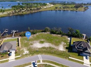 157 Spikes Cir, Southport, FL 32409