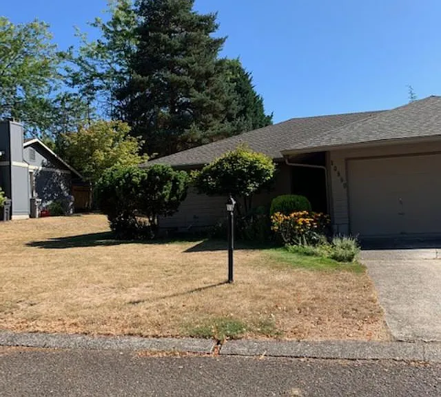 10800 SW Garden Park Pl — Photo 1