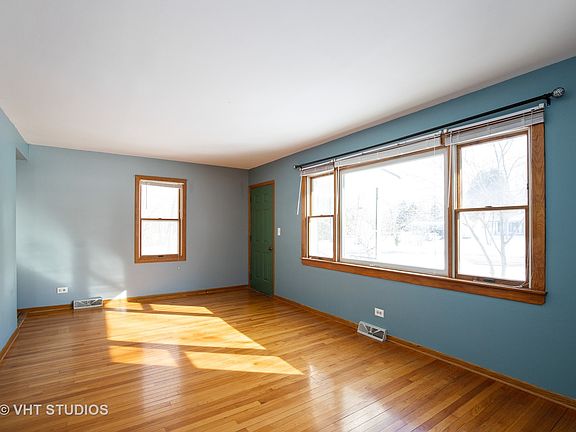 4th image of 2510 Carmel Blvd